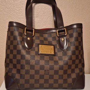 SOLD!!!!PRELOVED AUTHENTIC PURSE